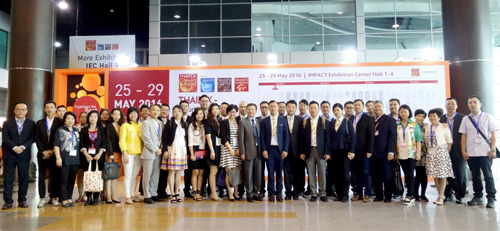 The delegation of Macao entrepreneurs at the Macao Pavilion
