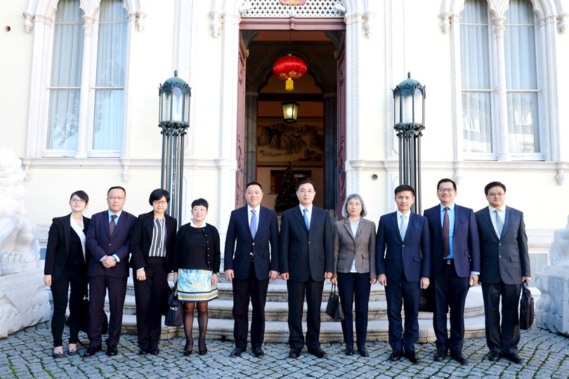代表团一行拜访中国驻葡萄牙共和国大使