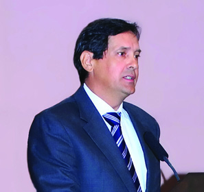 宏信亞洲工程及管理顧問公司董事總經理Hélderdos dos Santos