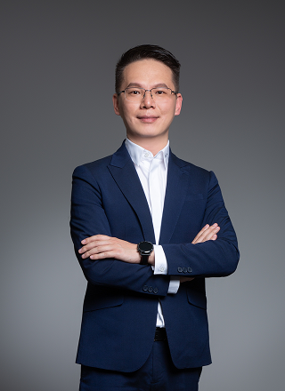 李英杰